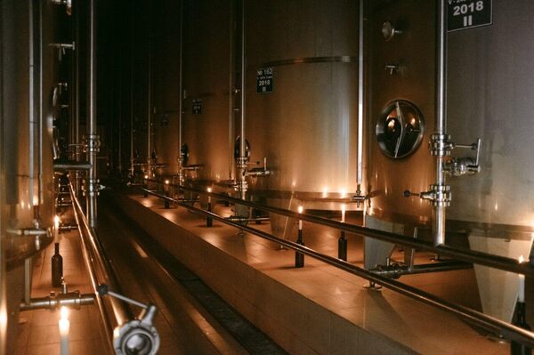 Саунд-арт на заводе Дербент Вино