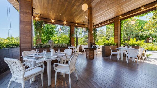 Ресторан Villa Cafe. Mriya Resort & SPA 