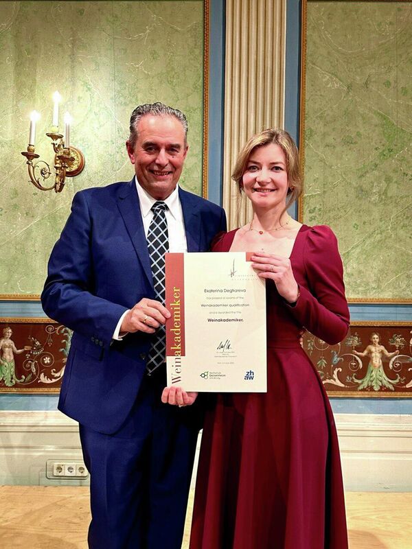 Екатерина Дегтярева во время получения диплома в Weinakademie Österreich (Австрия)