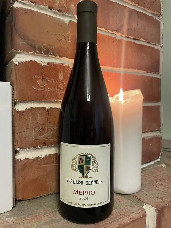 Вино красное сухое Усадьба Зейбель Мерло 2024