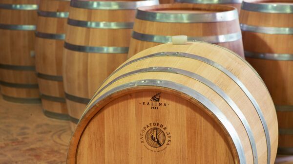 Инновационное бондарное производство: АВВР посетила Лабораторию дуба